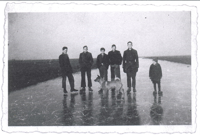 1942 ice skating