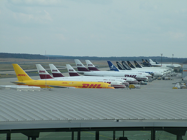 G-BIKO B757-236F DHL Airways