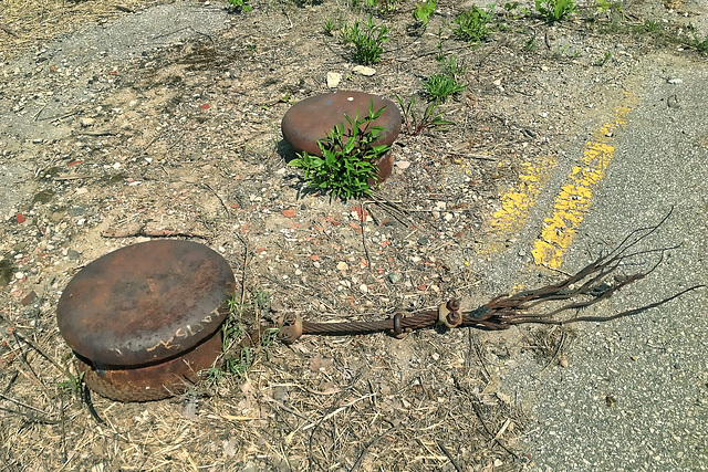 broken bollard cable