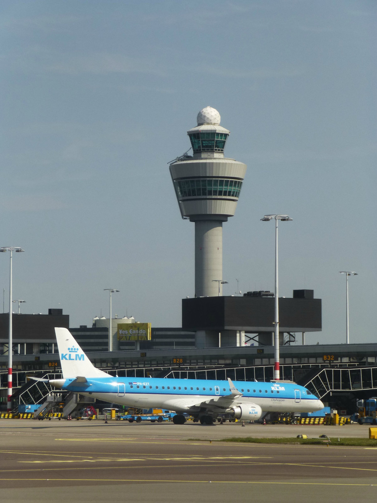 A Schiphol Portrait - 28 May 2013