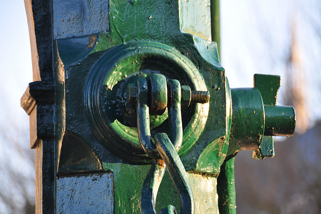 Kerkburg in Leiden (Church Bridge) – detail