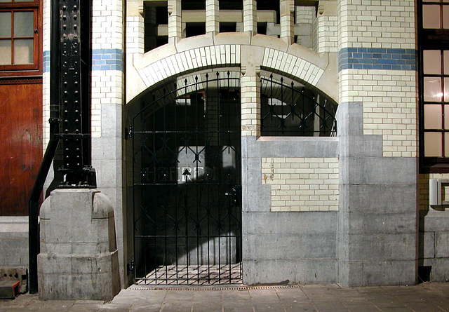 Nice gate for the toilet facilities in Haarlem Station