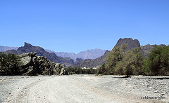 The entrance to Wadi Bani Awf