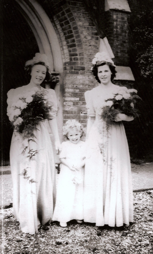 Hazel Gregory, Christine and Vera (?) Wright