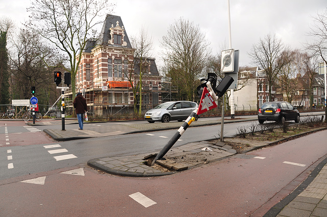 Run-over traffic light