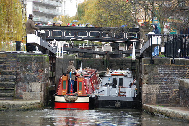 A visit to Camden Town: Locks