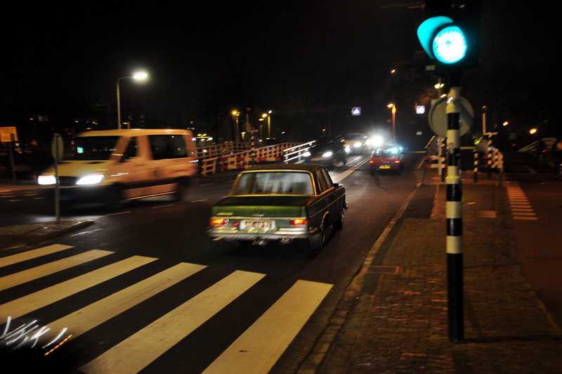 1970 Mercedes-Benz 280 SE crossing the moat of Leiden