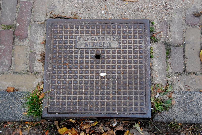 More drain covers: W. ten Cate en Zn, Almelo