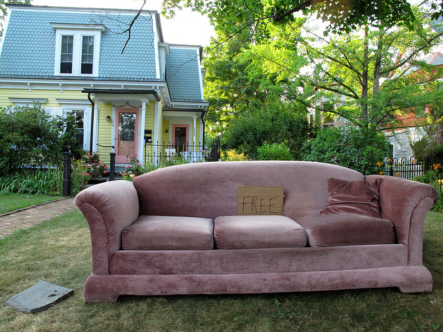 Free Sofa