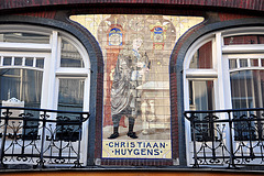 Tiles depicting Christiaan Huygens