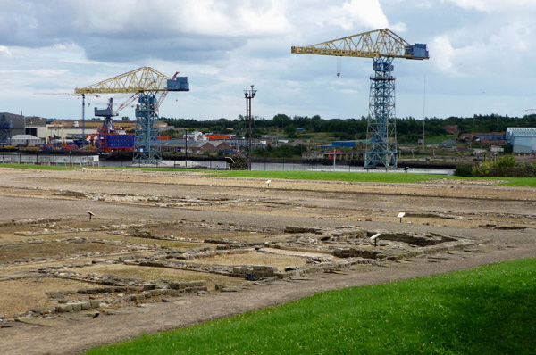 Segedunum footings with cranes