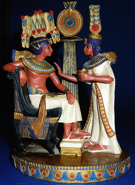 Tutankhamun and Ankhesenamun.