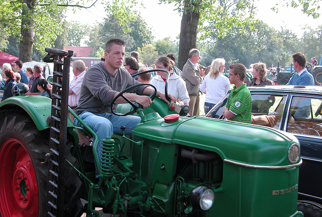 Oldtimer Day Ruinerwold: Start of The Tractor Parade Oldtimer Day Ruinerwold: Start of The Tractor Parade