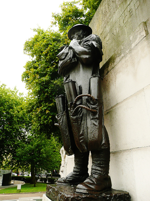 royal artillery monument, hyde park corner, london