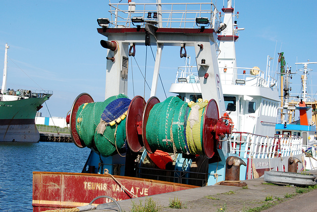 The harbour of IJmuiden: Teunis van Atje