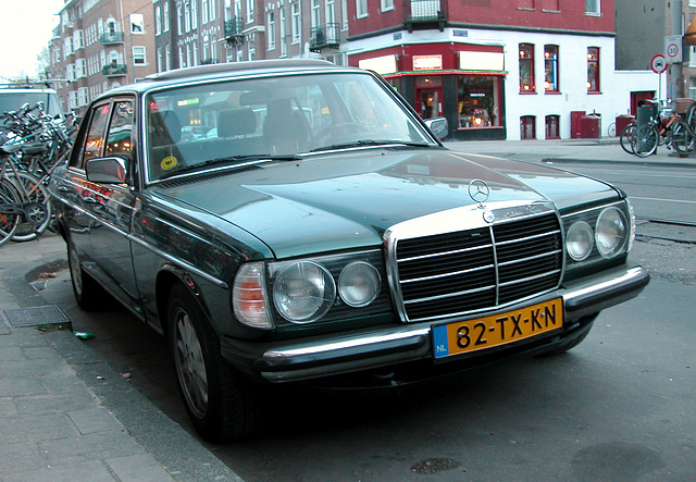1982 Mercedes-Benz 240 D