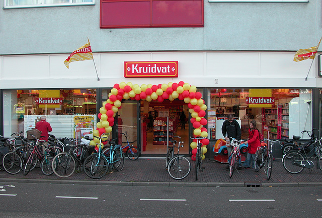 Festive opening of another branch of the Kruidvat-chemist chain