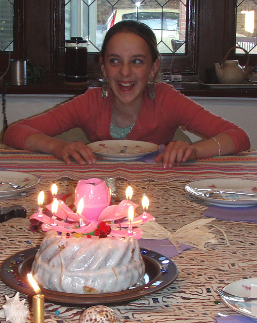 Saskia and her birthday cake