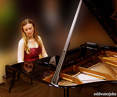 Christina Lawrie - Concert Pianist