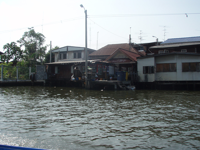 Bangkok - longtail boat trip through canals