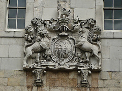 tower of london , middle tower