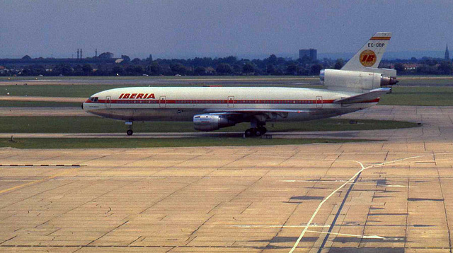 Douglas DC-10-30 EC-CBP (Iberia)