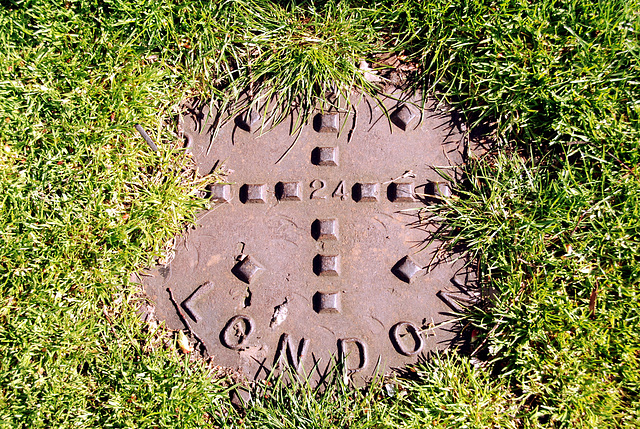 Cambridge: Manhole cover