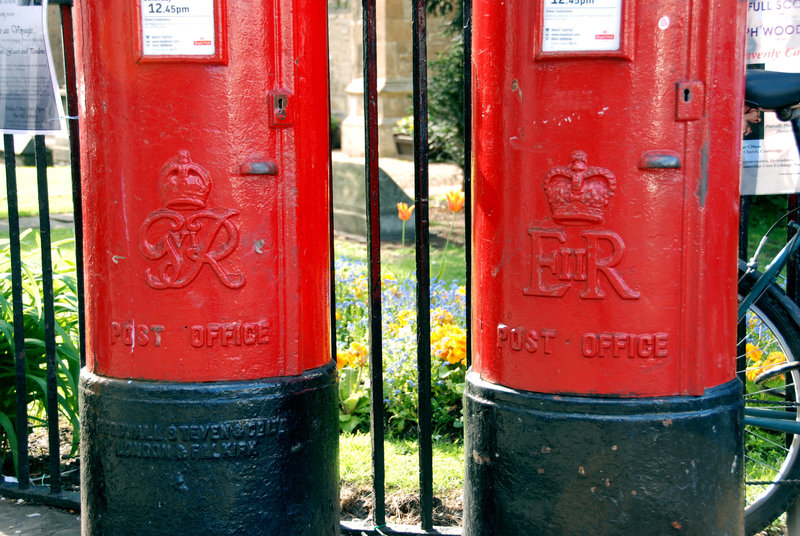 Post Office boxes in Cambridge: George VI and Elisabeth II