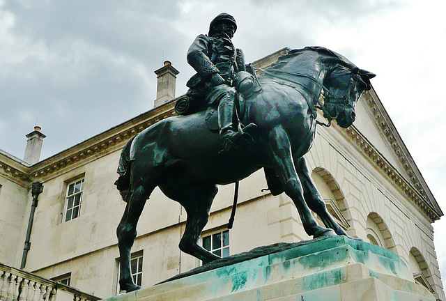 earl roberts memorial, horse guards, london