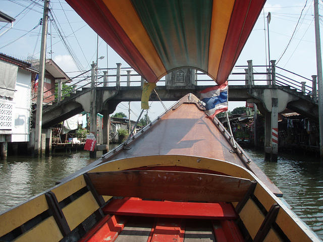 Bangkok - longtail boat trip through canals