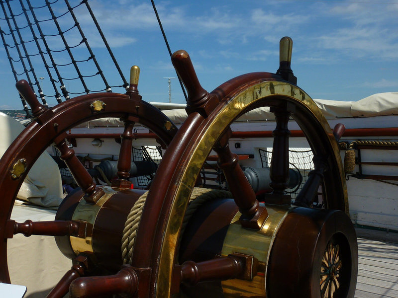 Fragata D.Fernando - The Helm