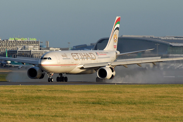 A6-EYJ A330-243 Etihad Airways