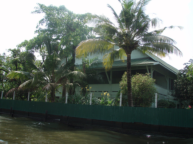 Bangkok - longtail boat trip through canals