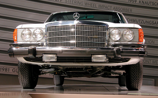 In the Mercedes-Museum: 300 SD