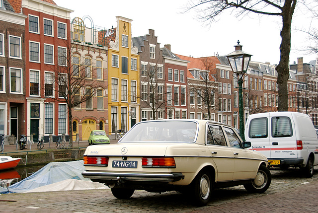 1976 Mercedes-Benz 230