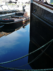 tugs in docklands, london