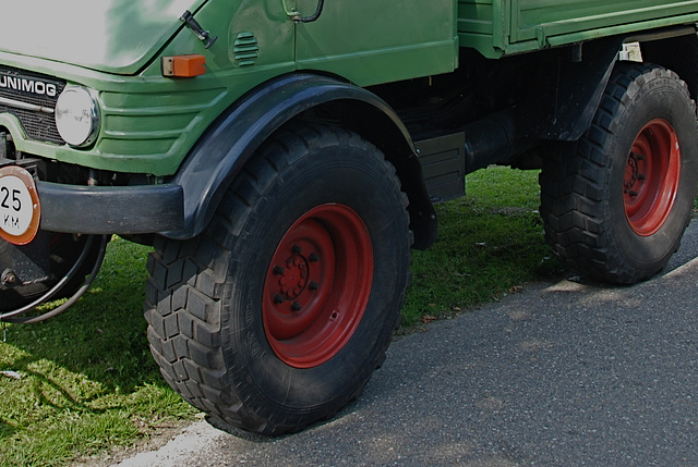 Mercedes-Benz Unimog