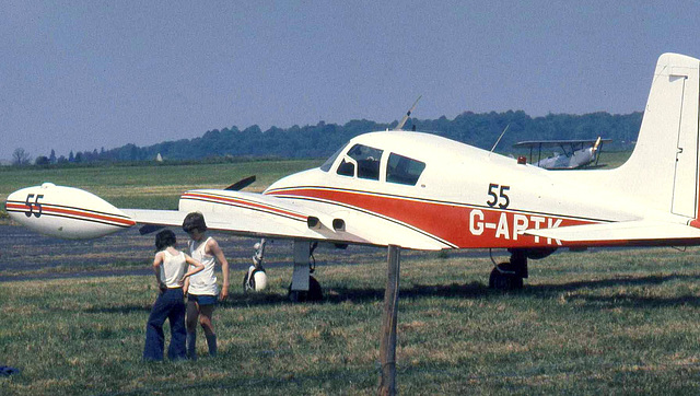 Cessna 310 G-APTK