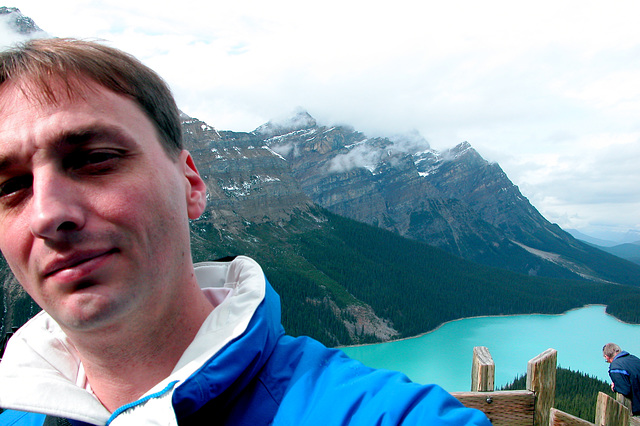 Me in front of Peyto Lake (Canada)