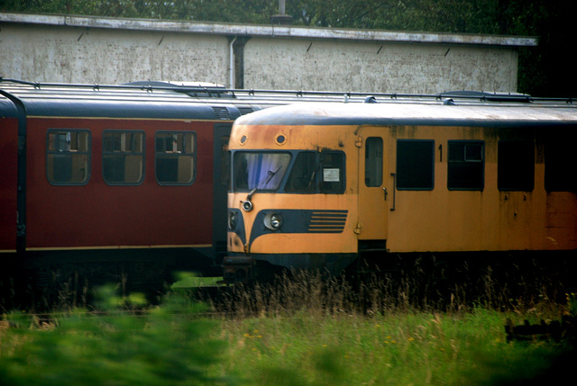 Diesel-electric 180 at Haarlem station