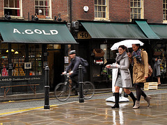 Rainy Brushfield Street