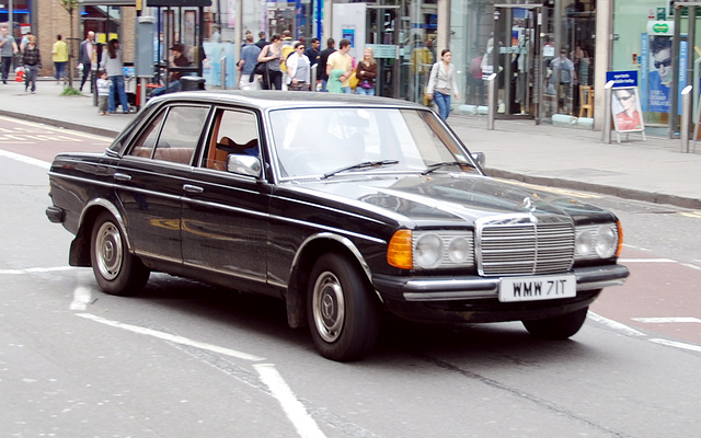 London vehicles: 1979 Mercedes-Benz 200