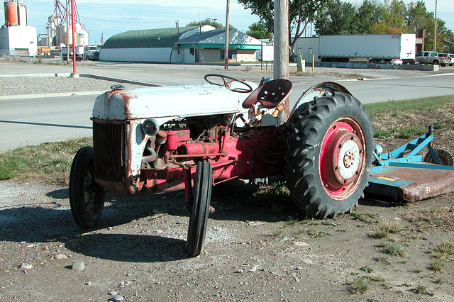 Canada images: abandoned? Ford 2N tractor