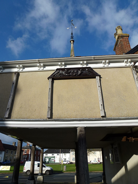 new buckenham market cross