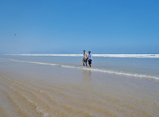 Ad & Eyawn at Waratah Bay