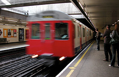 Blackfriars station - Train approaching