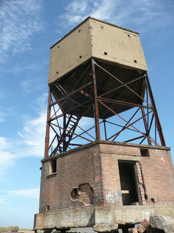 ww2 radar tower, thames estuary