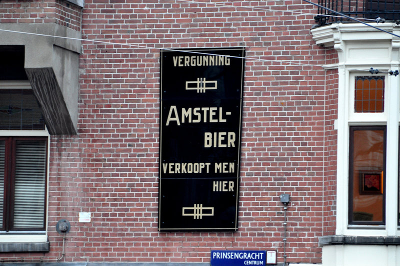 Amstel-bier verkoopt men hier