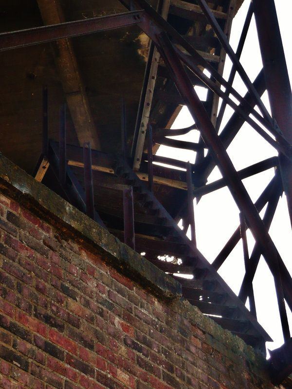 ww2 radar tower, thames estuary