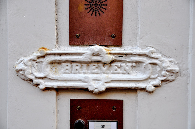 Letter box